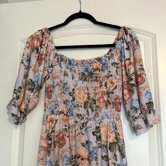 Wayf Smocked Floral Dress - Size XS - Picture 4 of 9